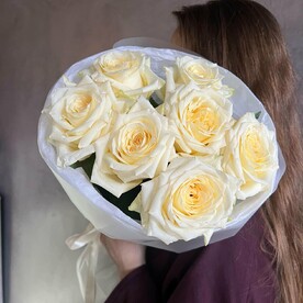 АРОМАТНЫЕ ПИОНОВИДНЫЕ РОЗЫ КАНДЕЛАЙТ/7шт.