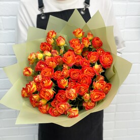 Роза кустовая оранжевая 15шт в букете flowerstorg n1162