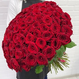 Розы красные 101шт 70см в букете flowerstorg n116