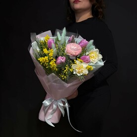 Тюльпан, Нарцисс, Ранункулус, Мимоза, Лагурус, Эвкалипт, Пленка матовая