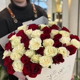 51 Роза микс в сумке