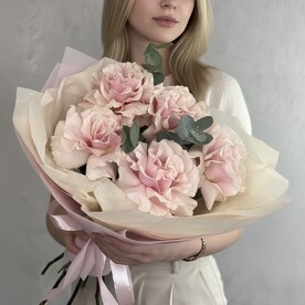 Роза французская, Эвкалипт, Пленка корейская, Тишью, Открытка, Подкормка для цветов