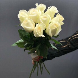 Неравнодушие - букет из 9 роз в ленте