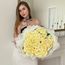 51 белая роза 60 см