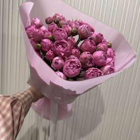 9 пионовидный кустовых роз