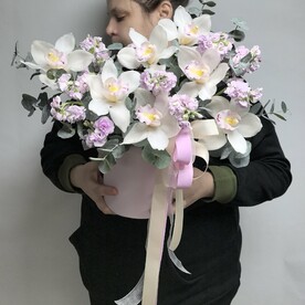 Орхидея цимбидиум, Эвкалипт, Матиола, Коробка, Оазис, Пленка прозрачная