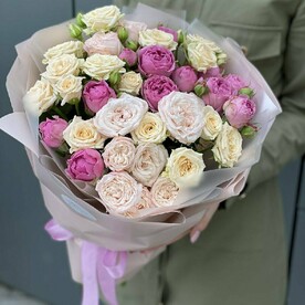 Микс кустовых сортовых роз 50 см