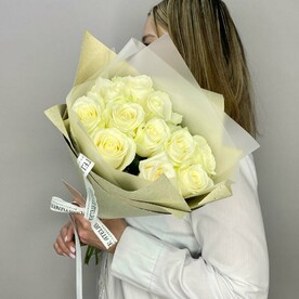 11 белых роз Аваланж