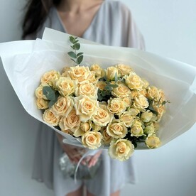 9 кустовых желтых роз (Букет №39)