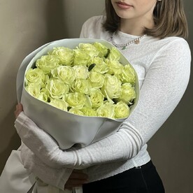 Букет из 25 роз сорта Mondial 💚
