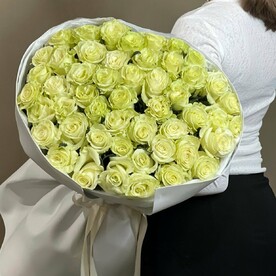 Букет из 51 розы сорта Mondial 💚