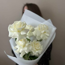 Букет из белых французских роз