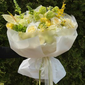 Роза, Роза кустовая, Маттиола, Диантус, Гортензия, Львиный зев, Антуриум, Вибурнум, Хризантема кустовая, Форзиция, Упаковка, Открытка, Аквабокс, Транспортировочная коробка