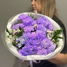 Сборный букет цветов и лагурус