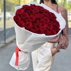 Букет из 35 красных роз