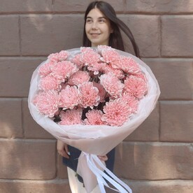 "Поцелуй ангела"- пудрово-нежный букет из хризантемы
