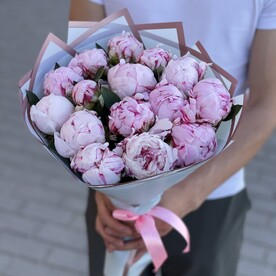 Пион Сара