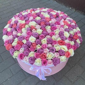 Роза микс, Флористическая губка, Шляпная коробка