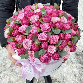Роза пионовидная, Флористическая губка, Шляпная коробка