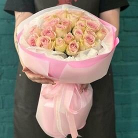 Букет №16 из 21 розовой розы