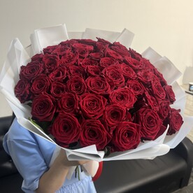 Роза ред наоми, Стильная упаковка