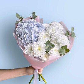 Гортензия, Хризантема, Эвкалипт, Авторская упаковка, Подкормка для цветов