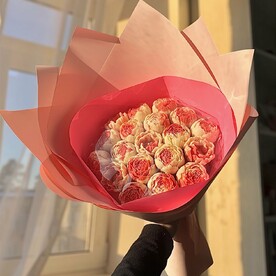 Букет из 19 шоколадных пион