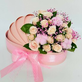 Роза кустовая, Рускус, Хлопок, Гипсофила, Декор жемчуг, Коробка люлька