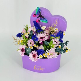 Коробка сердце с цветами микс