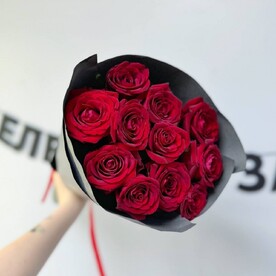 11 красных эквадорских роз