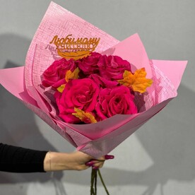 Букет французских роз с кленовыми листьями для учителя