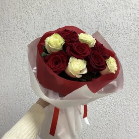 9 роз с Эквадора