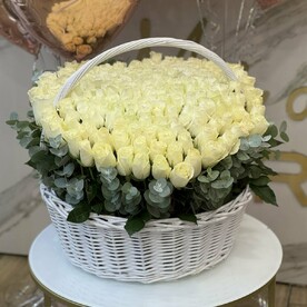 Корзина с розами 101 шт