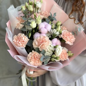 Нежный Букет с Диантусом и Эустомой «Амелия»