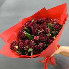 Букет из 7-ми кустовых роз