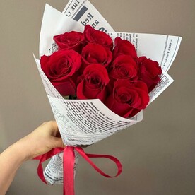 Букет из 9 бордовых роз