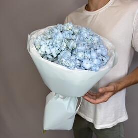 Букет из 3 голубых гортензий