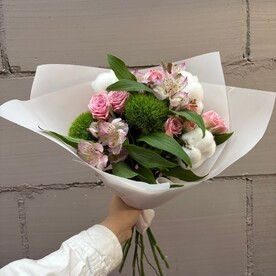 Альстромерия шт, Хлопок шт, Роза кустовая шт, гринтик шт, Авторская упаковка шт, шт