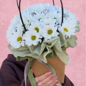 Композиция из ромашек
