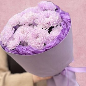 Букет из фиолетовых хризантем