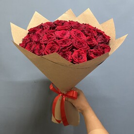 Букет из красных роз