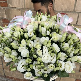 Корзина из эустома