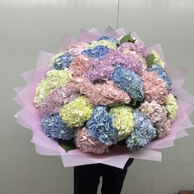 Букет из гортензия
