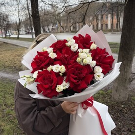Сборный букет французая роза и эустома