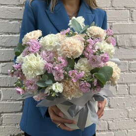 Диантус, Маттиола, Эвкалипт, Шляпная коробка