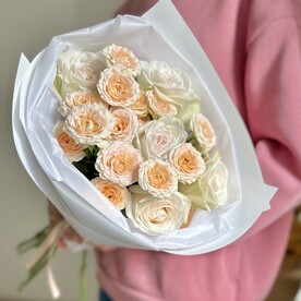 Букет пионовидных и ароматных розы😍