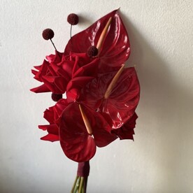 Букет из красных антуриум