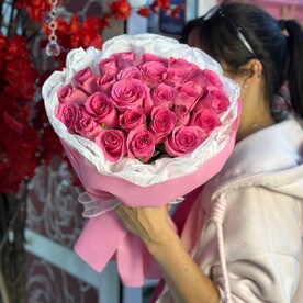 25 роз кения