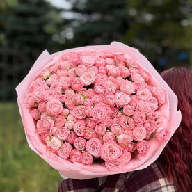 Пионовидная розовая розочка