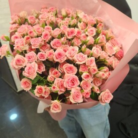 Монобукет из 31 розовой кустовой розы